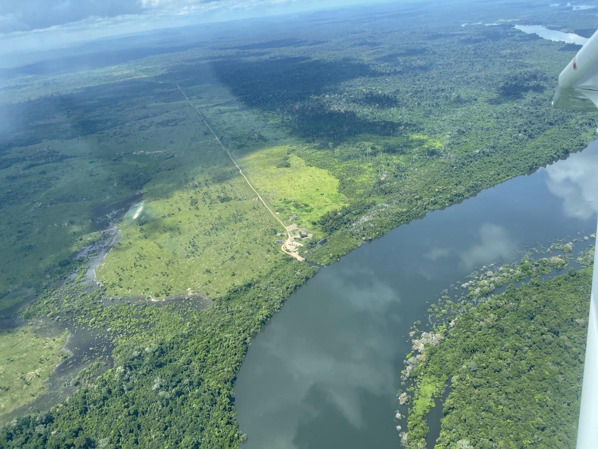 Estrada ilegal no Xingu começa no Rio Iriri (foto) e percorre trecho de mais de 40 km até a Floresta Estadual (FES) do Iriri, no Pará 📷 Rede Xingu +